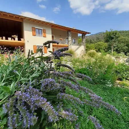 Semi Al Vento: La Bio-casa Nel Giardino Incantato! 아파트
