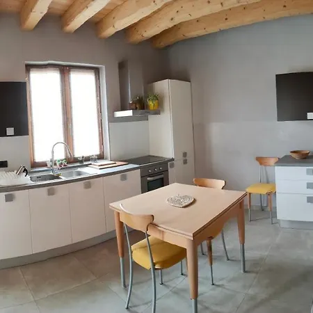 Semi Al Vento: La Bio-casa Nel Giardino Incantato! Apartment Paesana